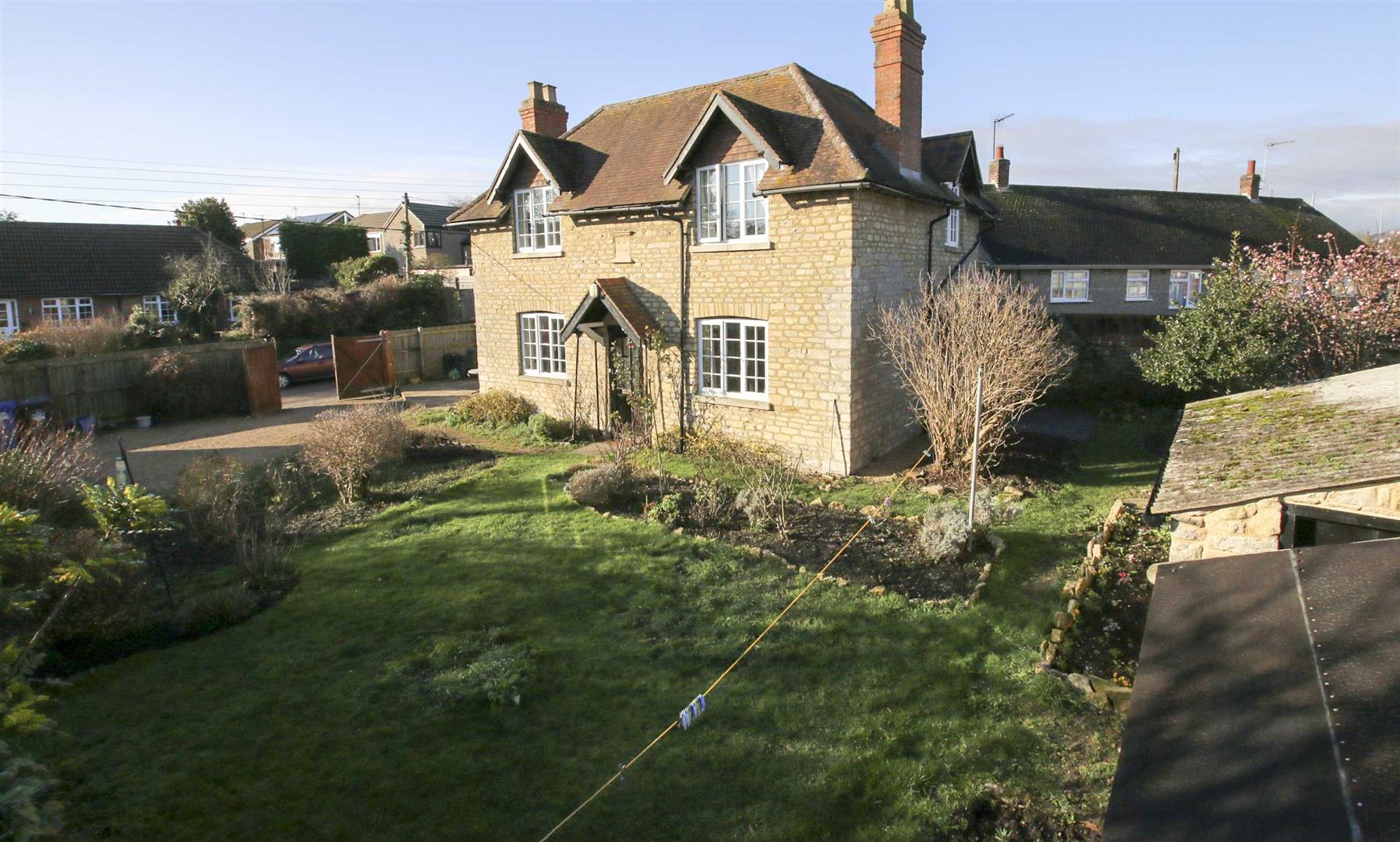 Yardley Road, Cosgrove, Milton Keynes